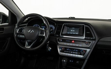 Hyundai Sonata VII, 2017 год, 1 898 000 рублей, 13 фотография