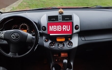 Toyota RAV4, 2006 год, 1 050 000 рублей, 18 фотография