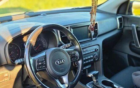 KIA Sportage IV рестайлинг, 2017 год, 2 099 999 рублей, 4 фотография
