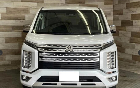 Mitsubishi Delica D:5 I, 2022 год, 3 430 000 рублей, 2 фотография