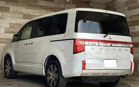 Mitsubishi Delica D:5 I, 2022 год, 3 430 000 рублей, 5 фотография