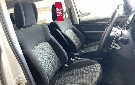 Mitsubishi Delica D:5 I, 2022 год, 3 430 000 рублей, 6 фотография