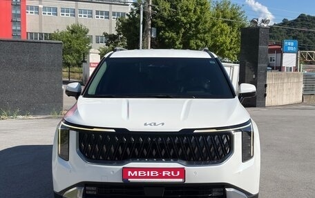 KIA Carnival, 2024 год, 4 826 631 рублей, 2 фотография