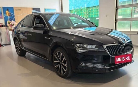 Skoda Superb III рестайлинг, 2024 год, 2 199 888 рублей, 3 фотография