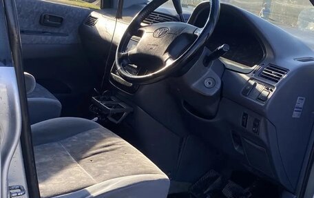 Toyota Ipsum II, 1998 год, 500 000 рублей, 6 фотография