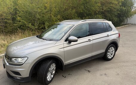 Volkswagen Tiguan II, 2017 год, 2 350 000 рублей, 2 фотография