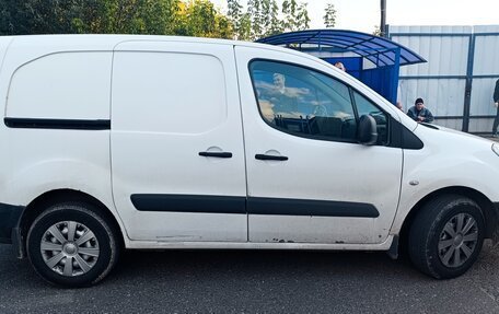 Peugeot Partner II рестайлинг 2, 2016 год, 750 000 рублей, 4 фотография