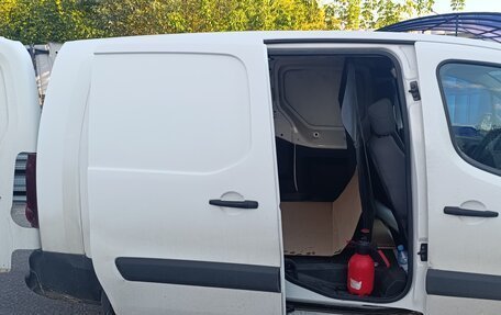 Peugeot Partner II рестайлинг 2, 2016 год, 750 000 рублей, 8 фотография