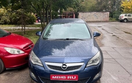 Opel Astra J, 2012 год, 719 000 рублей, 1 фотография