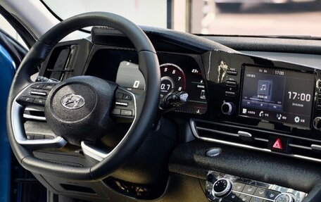 Hyundai Elantra, 2022 год, 1 250 000 рублей, 4 фотография