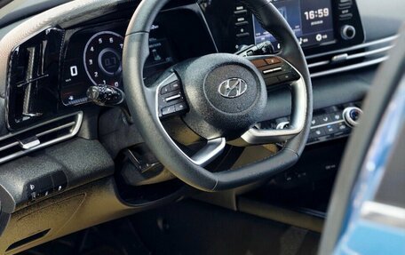 Hyundai Elantra, 2022 год, 1 250 000 рублей, 12 фотография