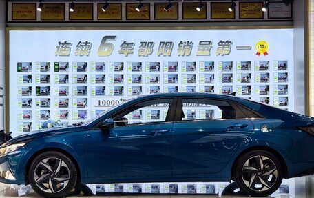 Hyundai Elantra, 2022 год, 1 250 000 рублей, 9 фотография