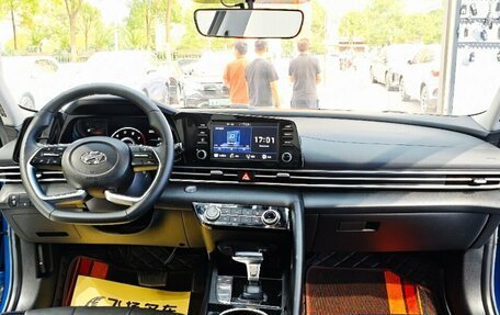 Hyundai Elantra, 2022 год, 1 250 000 рублей, 14 фотография