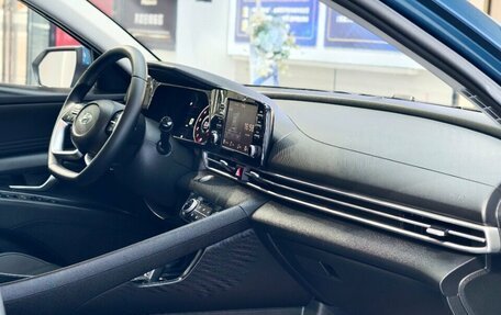 Hyundai Elantra, 2022 год, 1 250 000 рублей, 10 фотография