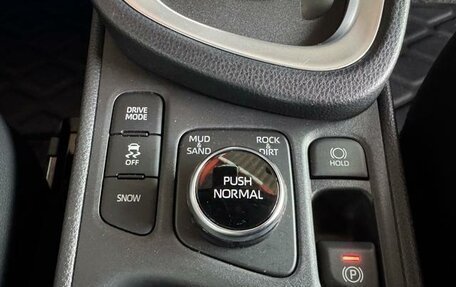 Toyota Yaris Cross, 2023 год, 1 650 000 рублей, 17 фотография