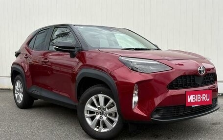 Toyota Yaris Cross, 2023 год, 1 650 000 рублей, 4 фотография