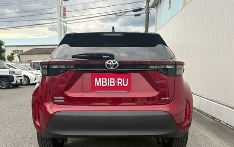 Toyota Yaris Cross, 2023 год, 1 650 000 рублей, 6 фотография