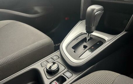 Toyota Yaris Cross, 2023 год, 1 650 000 рублей, 18 фотография