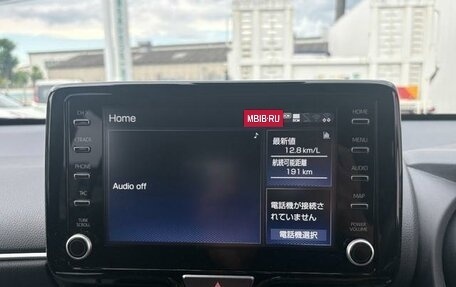 Toyota Yaris Cross, 2023 год, 1 650 000 рублей, 14 фотография