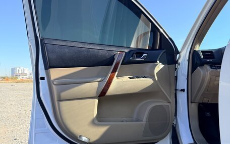 Toyota Highlander III, 2011 год, 2 700 000 рублей, 5 фотография