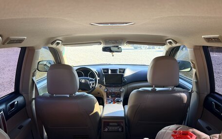 Toyota Highlander III, 2011 год, 2 700 000 рублей, 14 фотография
