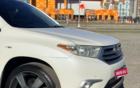 Toyota Highlander III, 2011 год, 2 700 000 рублей, 19 фотография