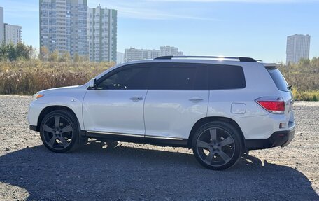 Toyota Highlander III, 2011 год, 2 700 000 рублей, 27 фотография
