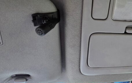 Toyota RAV4, 2003 год, 1 050 000 рублей, 28 фотография