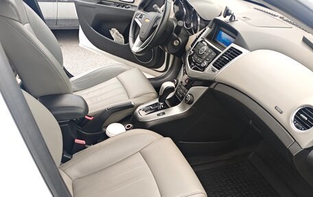 Chevrolet Cruze II, 2012 год, 550 000 рублей, 9 фотография