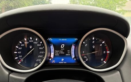 Maserati Ghibli, 2016 год, 3 500 000 рублей, 23 фотография