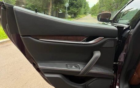 Maserati Ghibli, 2016 год, 3 500 000 рублей, 29 фотография