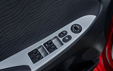 Hyundai Solaris II рестайлинг, 2011 год, 849 000 рублей, 23 фотография