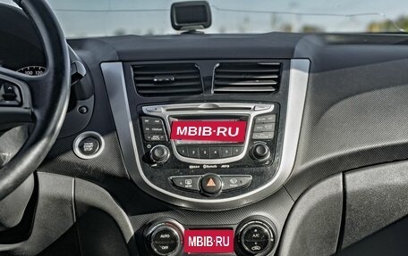 Hyundai Solaris II рестайлинг, 2011 год, 849 000 рублей, 20 фотография