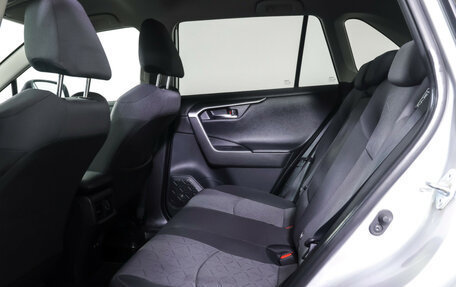 Toyota RAV4, 2020 год, 3 190 000 рублей, 11 фотография