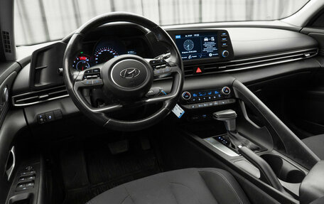 Hyundai Elantra, 2021 год, 2 075 000 рублей, 10 фотография