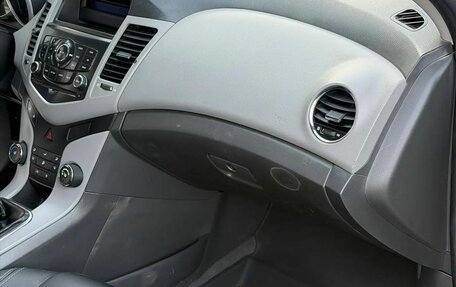 Chevrolet Cruze II, 2010 год, 699 000 рублей, 14 фотография