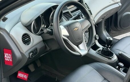 Chevrolet Cruze II, 2010 год, 699 000 рублей, 12 фотография