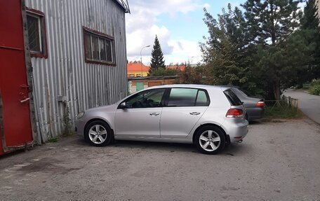 Volkswagen Golf VI, 2011 год, 900 000 рублей, 2 фотография