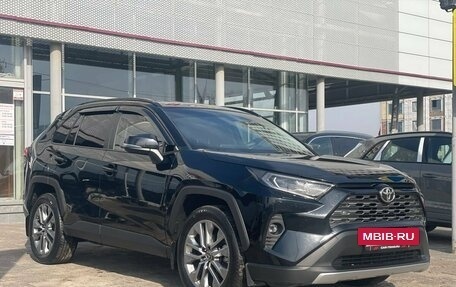 Toyota RAV4, 2021 год, 3 100 000 рублей, 4 фотография