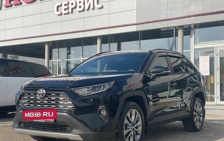 Toyota RAV4, 2021 год, 3 100 000 рублей, 2 фотография