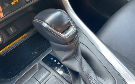 Toyota RAV4, 2021 год, 3 100 000 рублей, 18 фотография