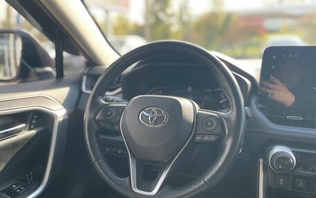 Toyota RAV4, 2021 год, 3 100 000 рублей, 25 фотография