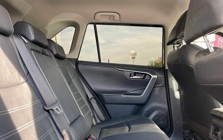 Toyota RAV4, 2021 год, 3 100 000 рублей, 22 фотография