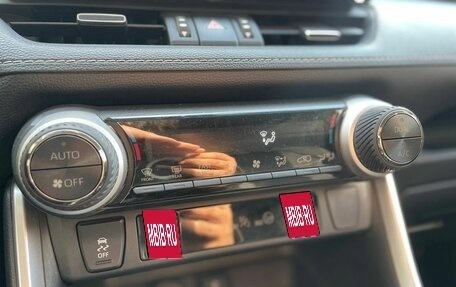 Toyota RAV4, 2021 год, 3 100 000 рублей, 19 фотография