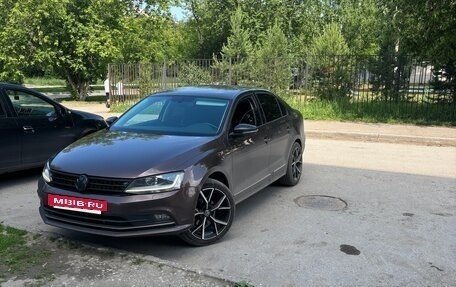 Volkswagen Jetta VI, 2018 год, 1 600 000 рублей, 4 фотография
