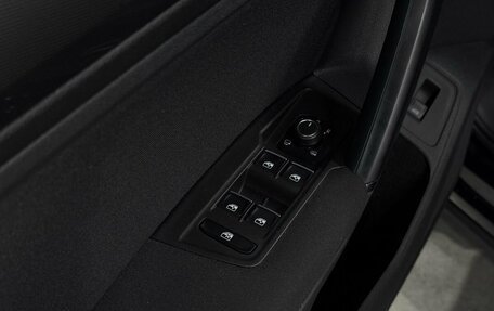 Volkswagen Tiguan II, 2017 год, 2 080 000 рублей, 10 фотография