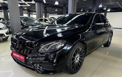 Mercedes-Benz E-Класс, 2019 год, 1 720 000 рублей, 1 фотография