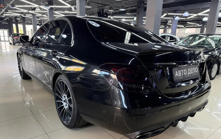 Mercedes-Benz E-Класс, 2019 год, 1 720 000 рублей, 6 фотография