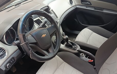 Chevrolet Cruze II, 2012 год, 800 000 рублей, 2 фотография