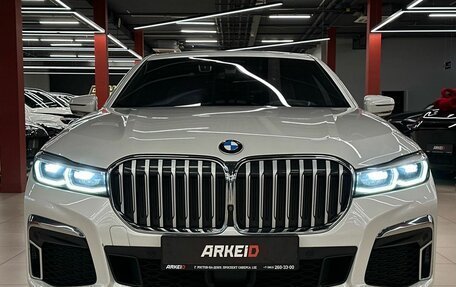 BMW 7 серия, 2019 год, 8 100 000 рублей, 3 фотография